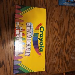 NEW - 144 Count Crayola Washable Sidewalk Chalk, 36 Different Colors