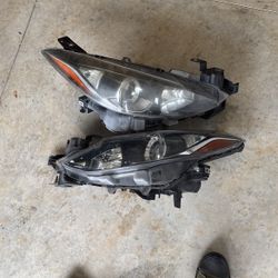 Mazda 3 14-17 Headlight 
