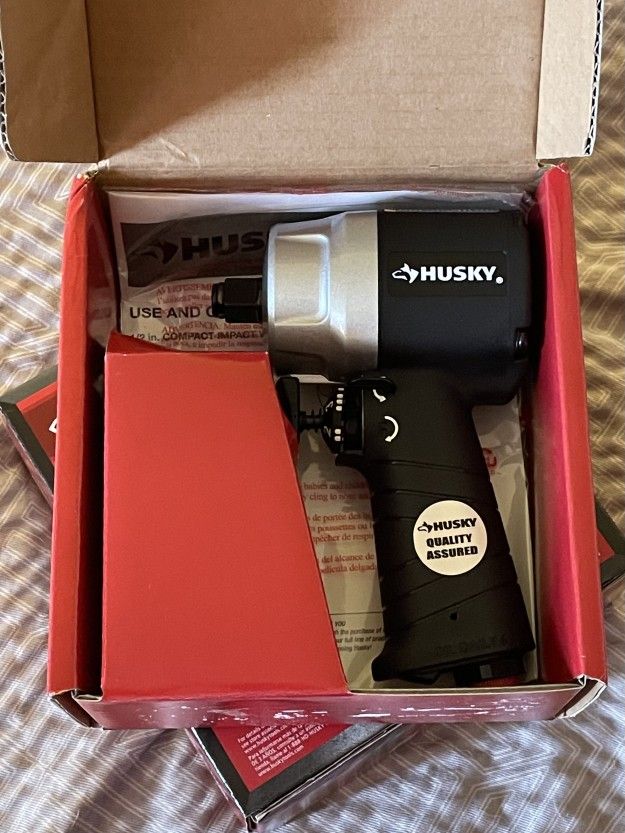 1/2 In Compact Impact Wrench 500ft-lbs