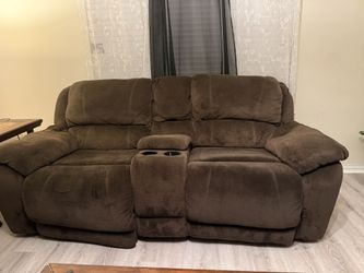 2 Brooks Shadow Brown Manual Triple Reclining Sofa