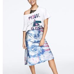 New PINK VICTORIA’S SECRET Satin Skirt Size XS 