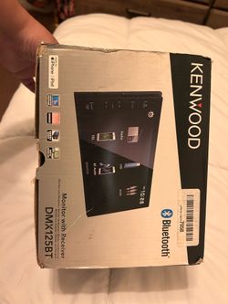 Kenwood DMX125BT monitor with receiver