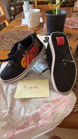 Boys heelys