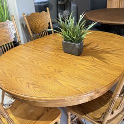 Dinning Table With 6 Chairs 