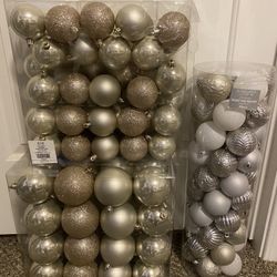 New Xmas 🎅 Ornaments 