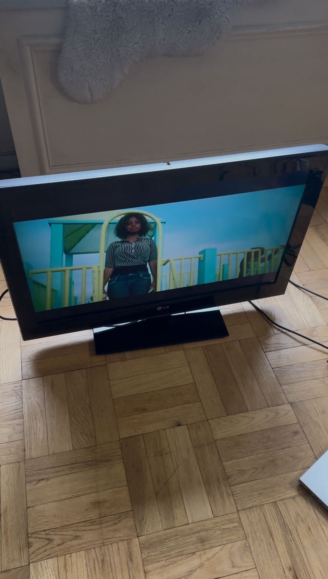 📺 LG 32” Full HD TV – Only $60! (Model: 32LK450UB)