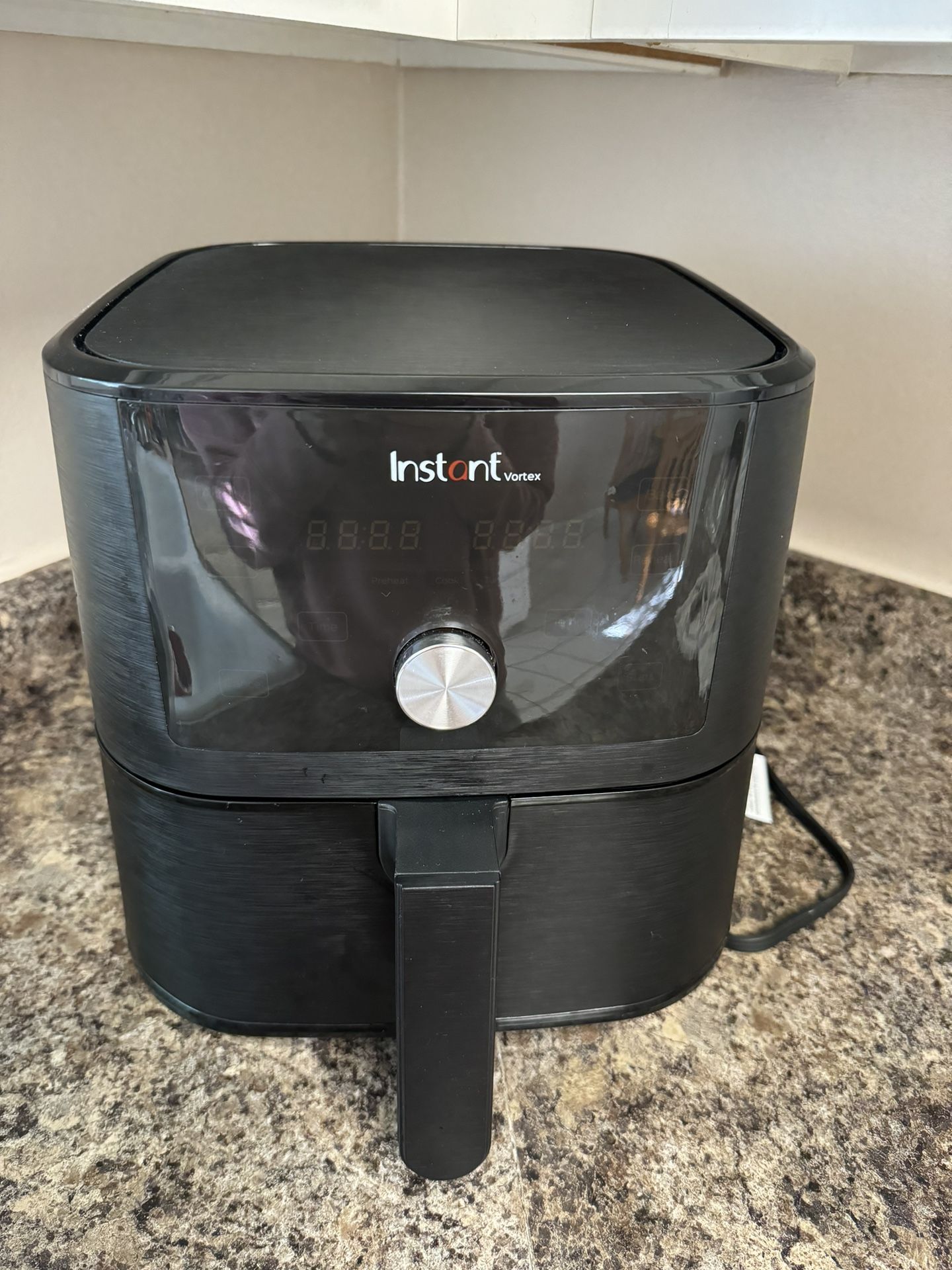 Instant Vortex 6 qt Air Fryer 