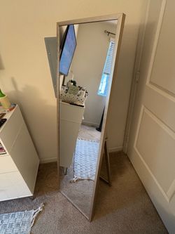 Stunning Full-Length Gold Easel Mirror – Great Condition!