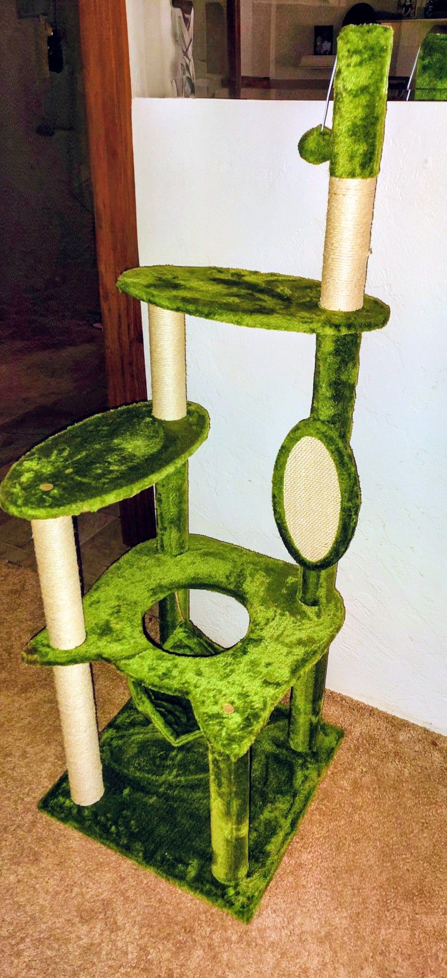 3 Level Cat Tree With Scratching Post Features