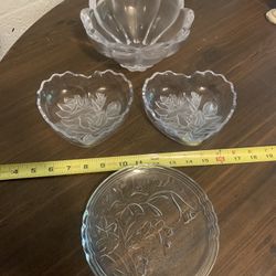 Glass Bowls Set All For $5