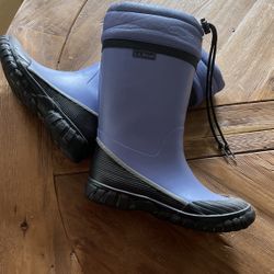 LL BEAN Steel Shank Snow Boots