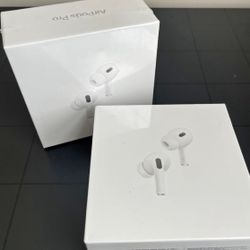 Earbuds 