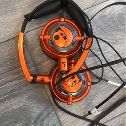 Skull candy Folding Headphones & Sony MDR-w014