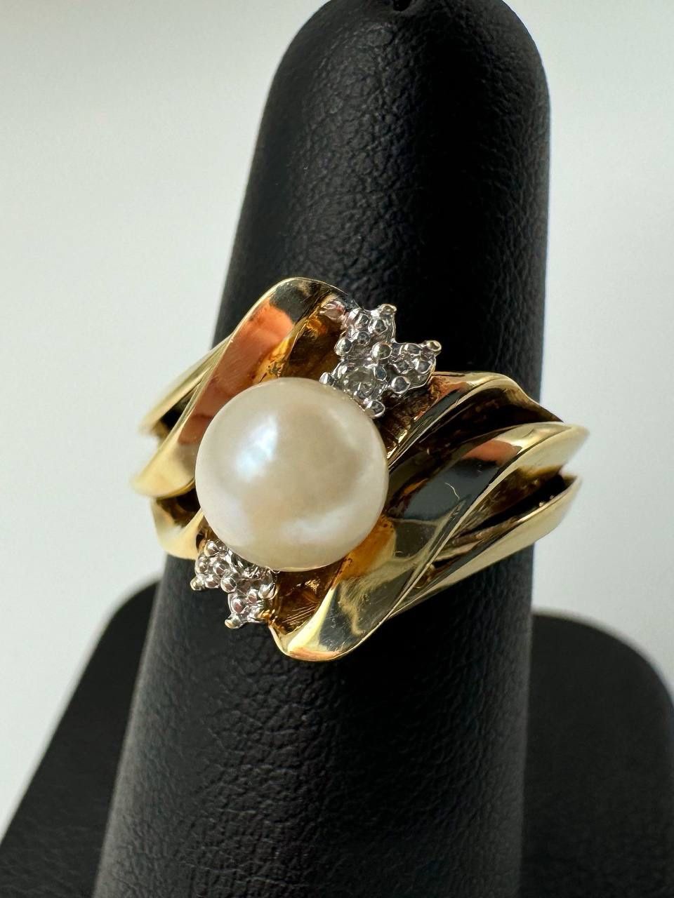10k yellow gold pearl diamond ring size 7