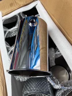 Lowrider hydraulics  pump chrome tanks