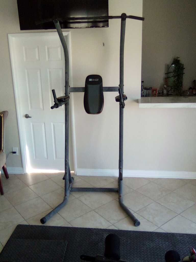 Elite Fitness Deluxe Power Tower