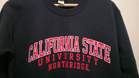 CSUN Matadors Cal State Northridge Black Sweatshirt (women small)