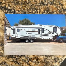 2015 Keystone Cougar 35ft 5th  Wheel