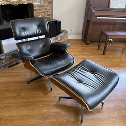 Eames Chair - Rosewood and Black Leather Lounge Chair and Ottoman