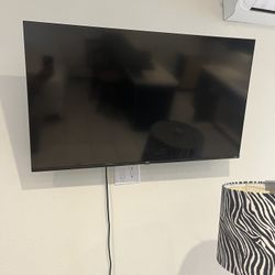 TCL 43 inch TV (READ DESCRIPTION)