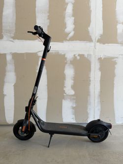 Segway Ninebot F2 PRO - 20mph - Like New