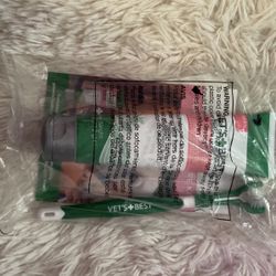 Vet’s + Best  Puppy Toothpaste.