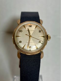 Vintage Bulova Automatic 17 Jewel Self-Winding 10K Rolled Gold Swiss Watch
