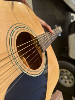 Yamaha guitar