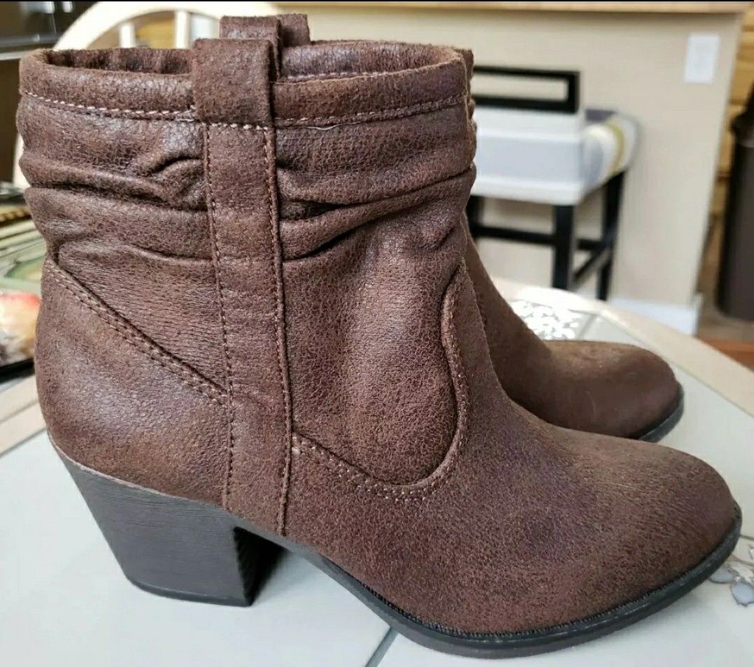 K9 by Rocket dog booties