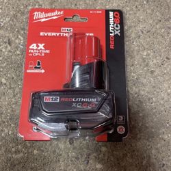 New Genuine Milwaukee M12 XC6.0 6.0Ah 48-11-2460 RedLithium Battery  OEM