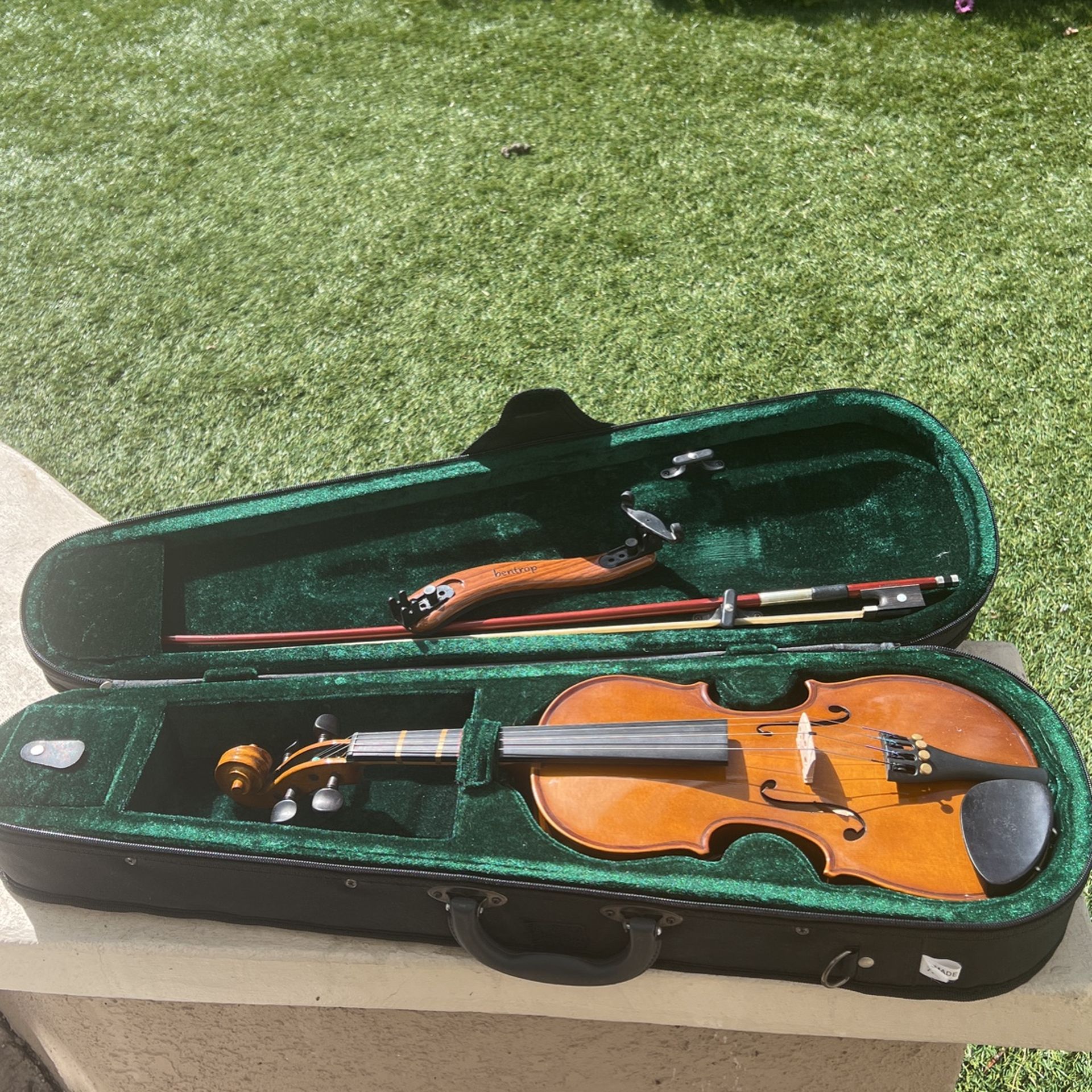 Cremona Violin 1/2 SV-130