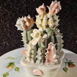 Vintage 1980s Solid 4" Porcelain Cactus Flowers Sculpture Figurine Rare Find!