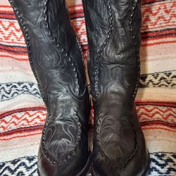 Dan Post Sonria Handmade Buck Stitched Boots, with Buck Stitching on the shaft in a size 8D.