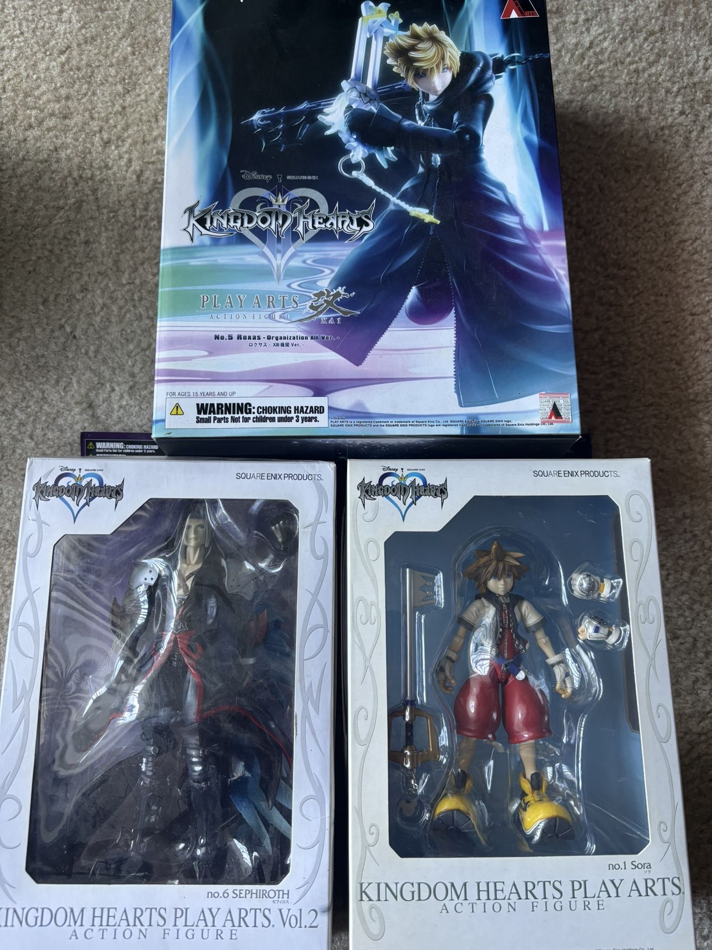 Play Arts Roxas, Sora, & Sephiroth!