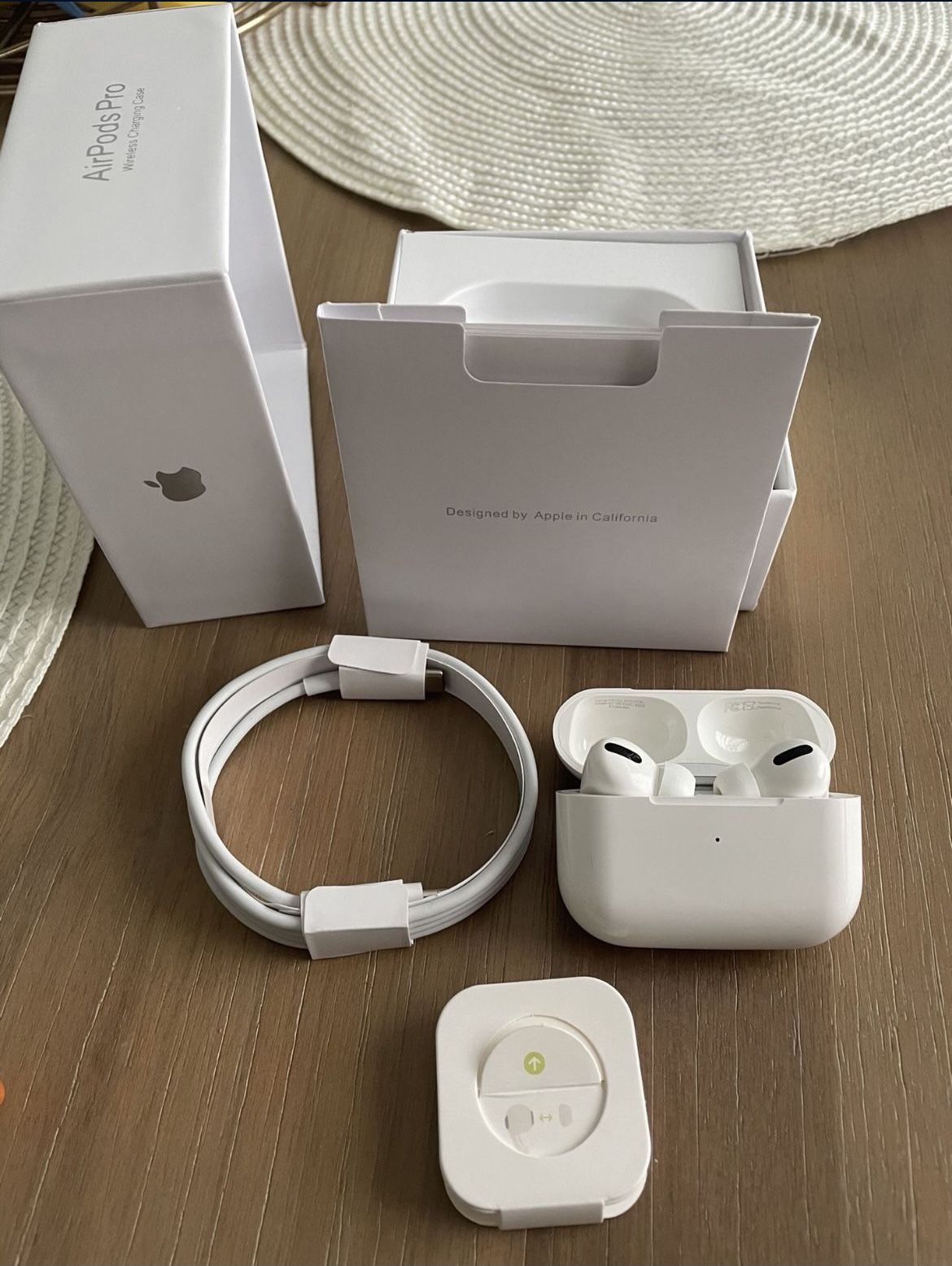 Airpods SEALED (pro 2nd gen)