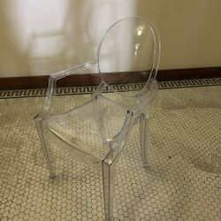 Modern Acrylic Ghost Dining Chairs 