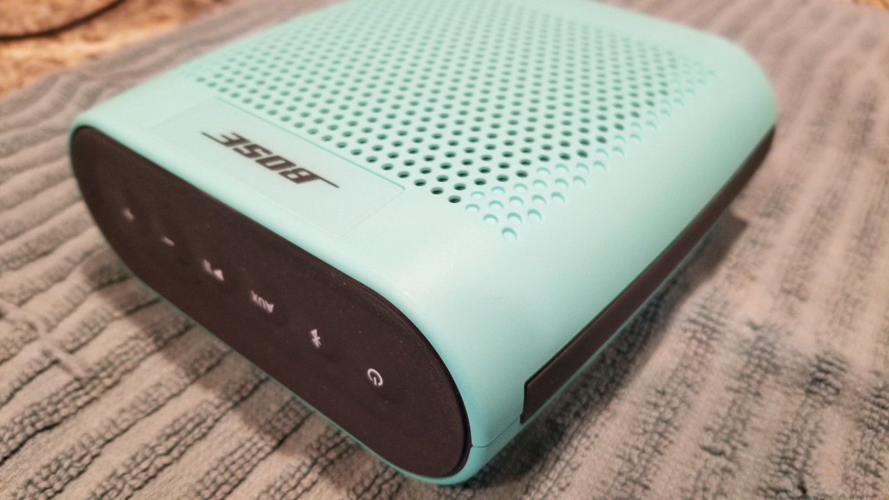 Bose SoundLink color Bluetooth speaker