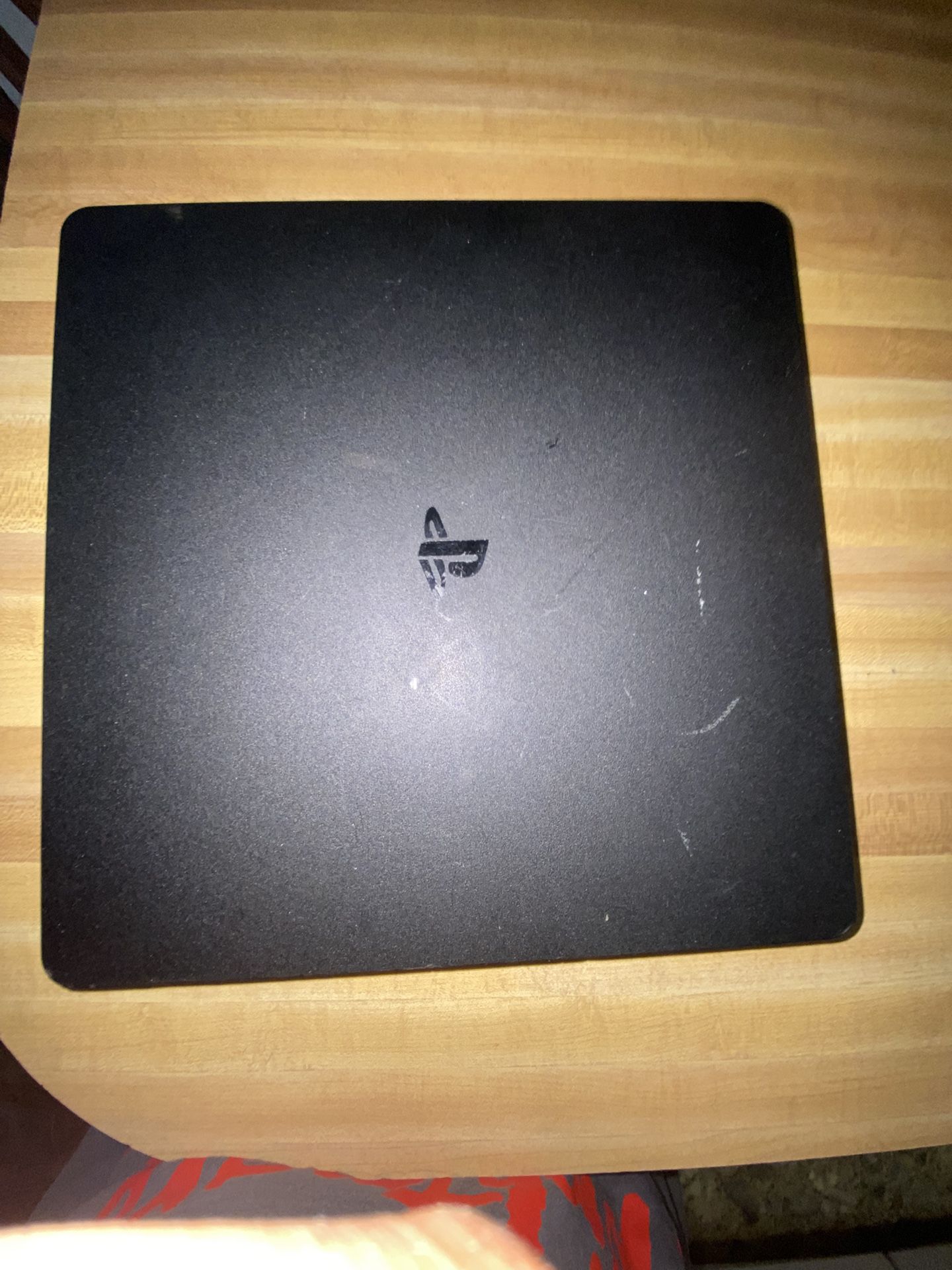 PS4 SLIM 140$