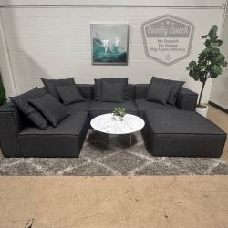 🛋️Sleek Modern Modular Sectional Sofa w/Ottoman (Delivery Available!! )