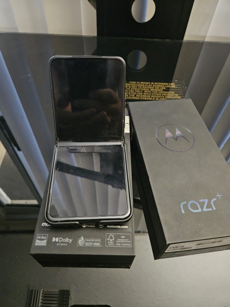 Motorola Razr Plus
