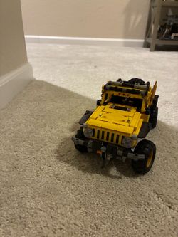 Lego jeep set