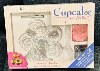 Cupcake decorations set
