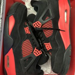 Jordan 4 Red Thunder Size 9 