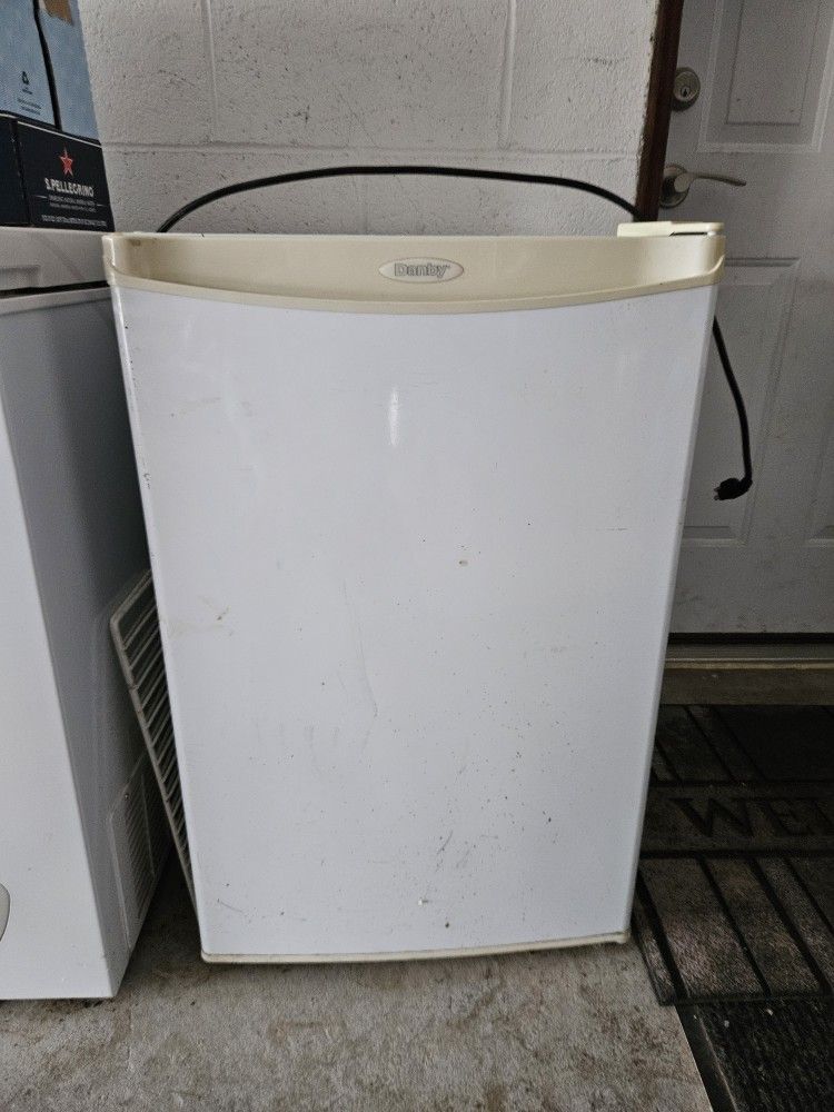 White DANBY Mini Fridge