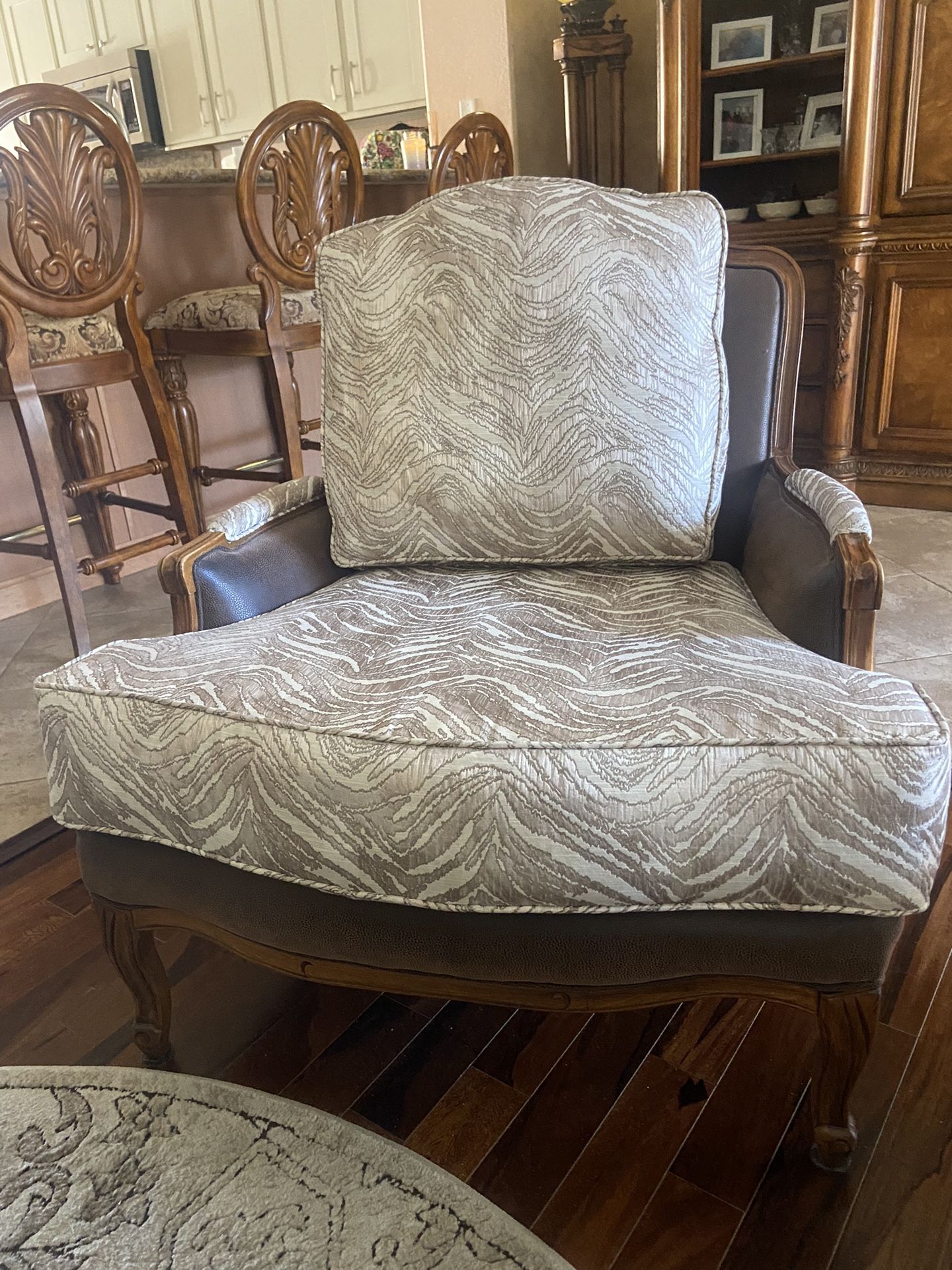 Brashear Chair/Oversized Elegance REDUCTION ASAP