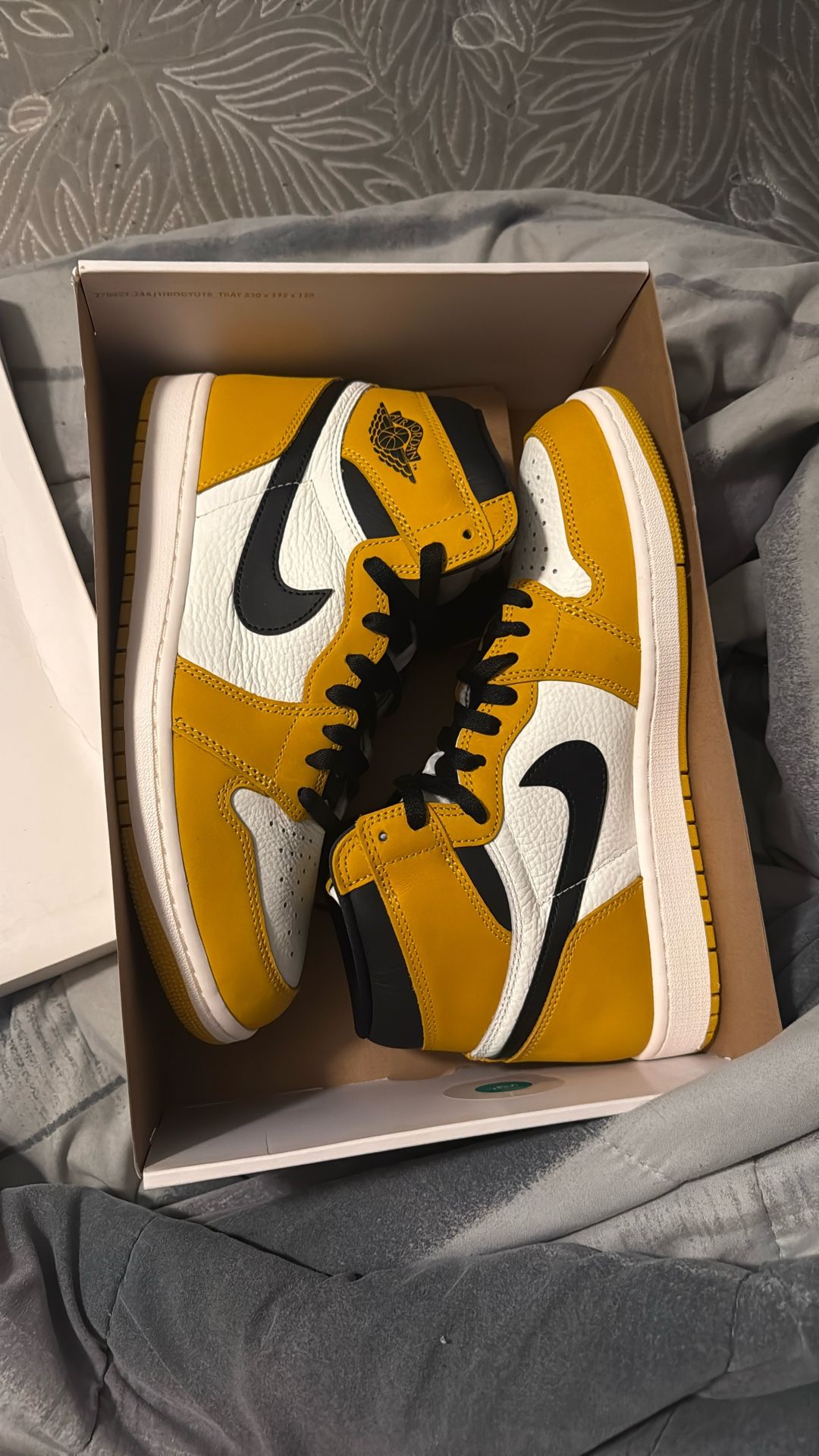 Jordan 1 “Ochre” Size 10 *NEW*