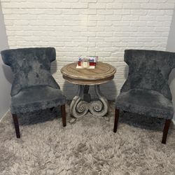 Accent Chairs