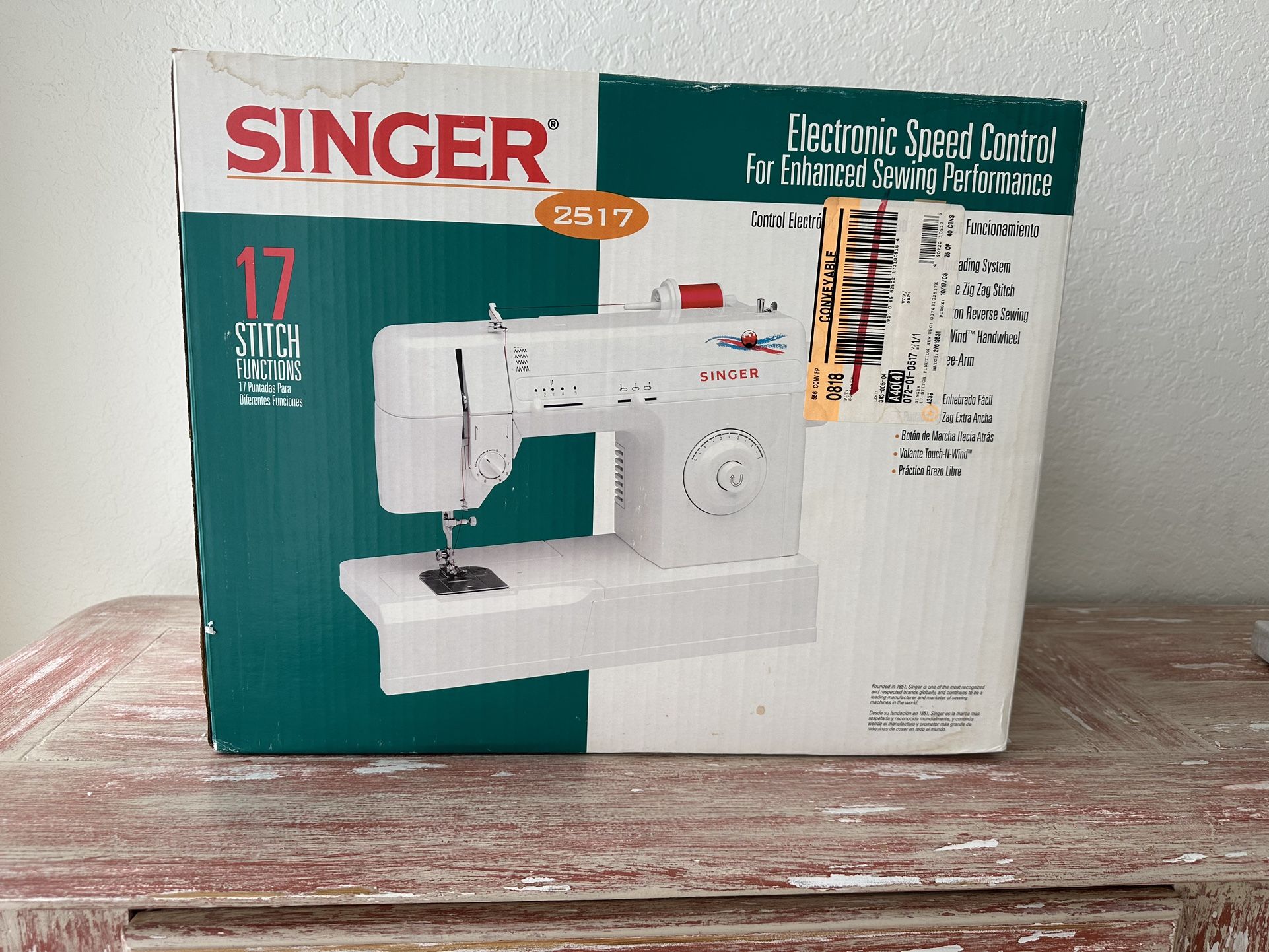 Singer Sewing Machine 2517 White Electronic Speed Control 17 Stitch