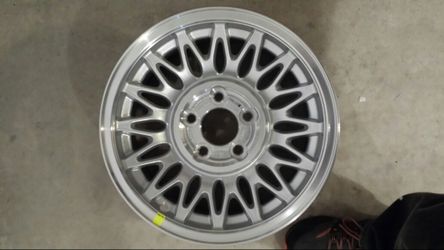 15 in Lincoln Town car wheel
