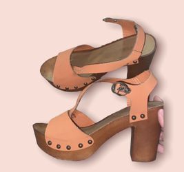 Madden Girl Orange strappy heels